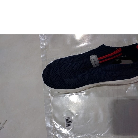 Geox Boys' J Aril Boy A Trainers